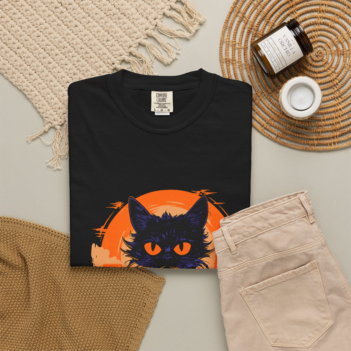Halloween Black Cat T-Shirt — "Tis The Season" Spooky Pumpkin Tee